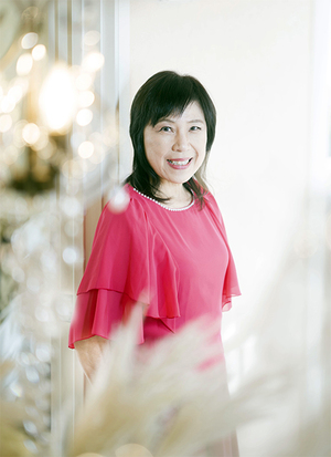 プロフィール 中村悦子 徳間ジャパン